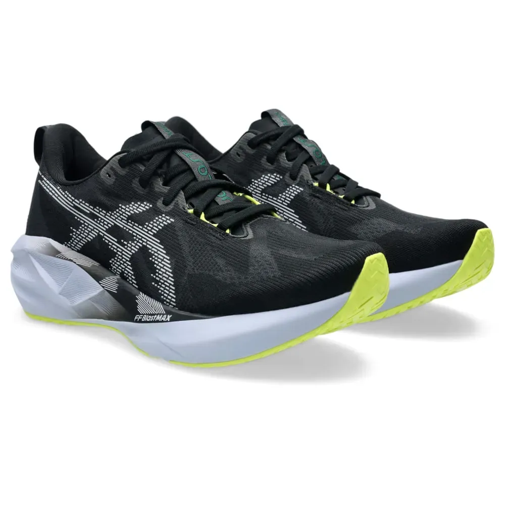 Tênis Asics Novablast 5 masculino preto vista lateral para ajuste e conforto